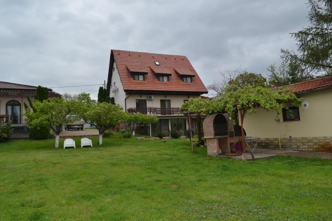 Villa Siret Sendreni Esterno foto